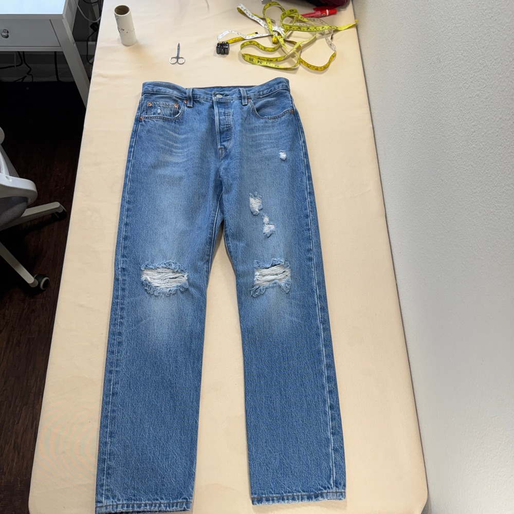 Levi's Premium 501 Original Fit Distressed Straight Leg Button Fly Jeans 31x29
